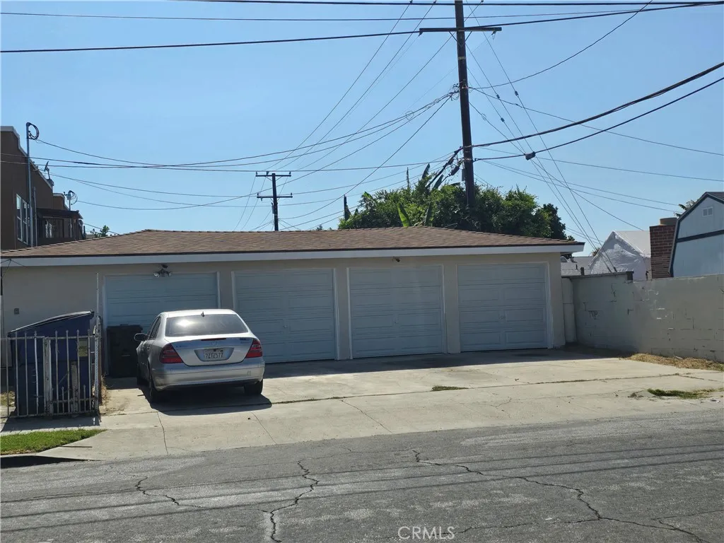 301 W Magnolia Street, Compton, California 90220 home-pic-1